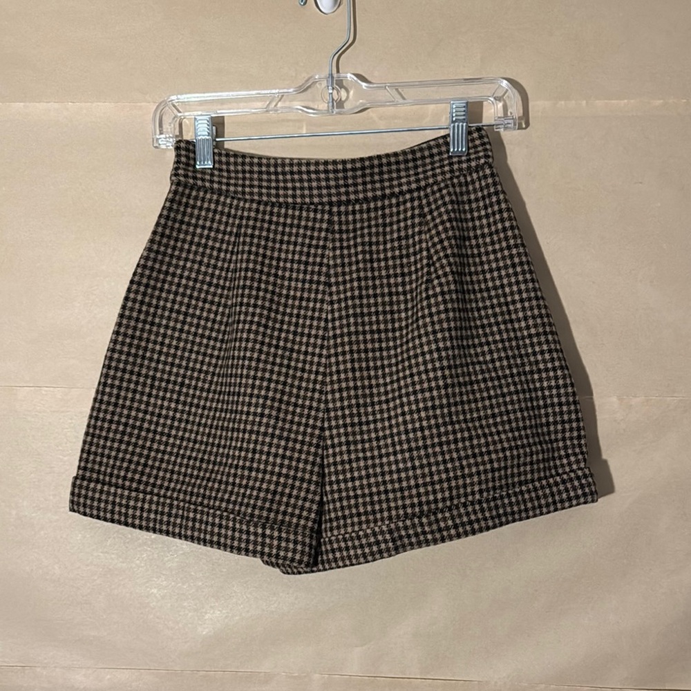 MAJE Brown and Black Bermuda Shorts with Tailored Fit NWT